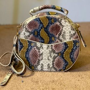 Malibu Skye snake print canteen crossbody